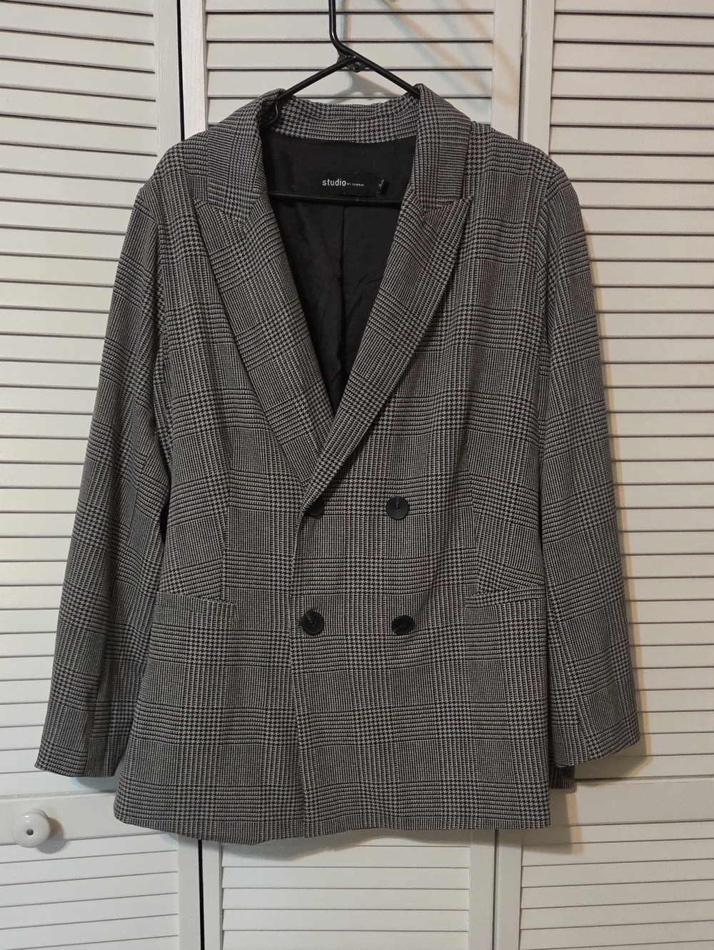 Torrid Double-Breasted Plaid/houndstooth Blazer in Black and Gray (W 16/18)